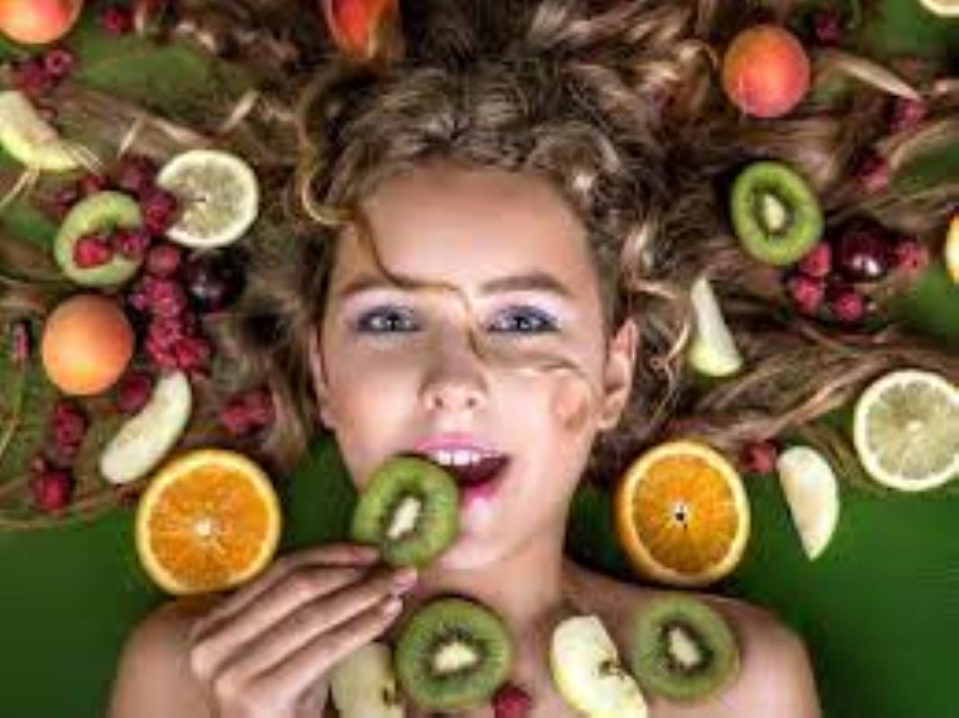 benefits of kiwi for skin and hair